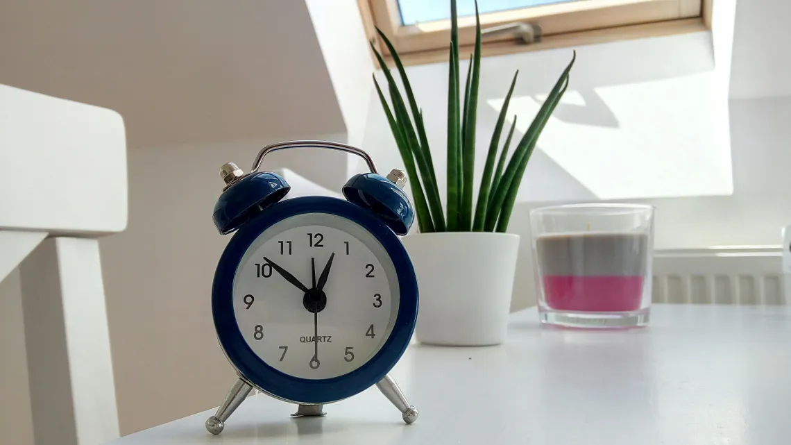 picture of an alarm clock